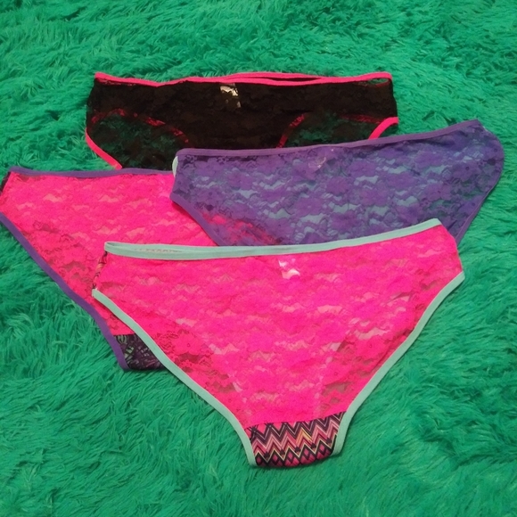 NWOT Bikini panties with lace backs, 4 pair - Picture 3 of 7